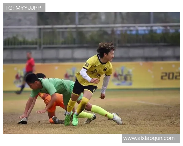 足球明星球门挑战赛揭秘谁能在压力下精准射门赢得荣耀